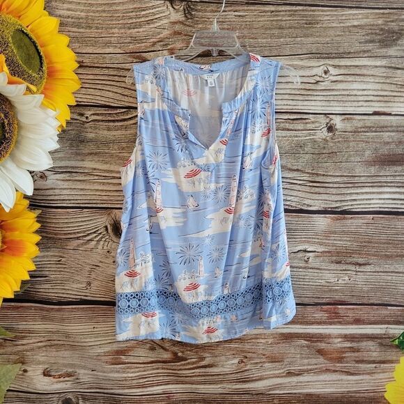 "Crown & Ivy " Woman's Sleeveless top blue/ lighthouses Size: XL Pre-owned - Picture 1 of 8